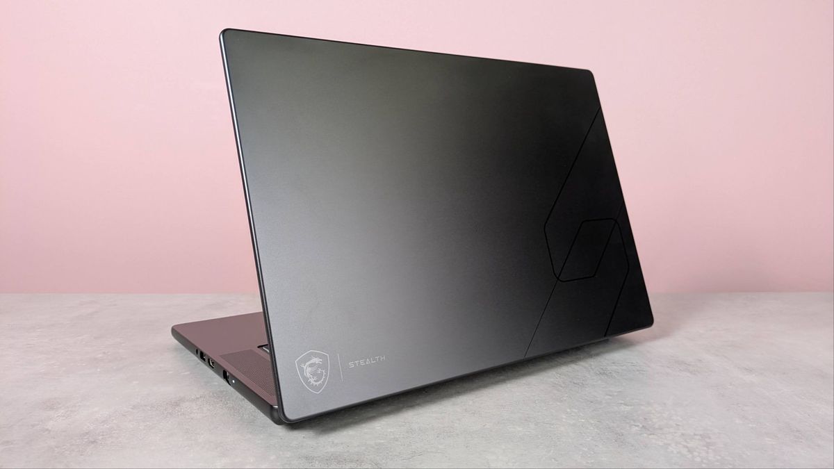 MSI Stealth 16 AI+
