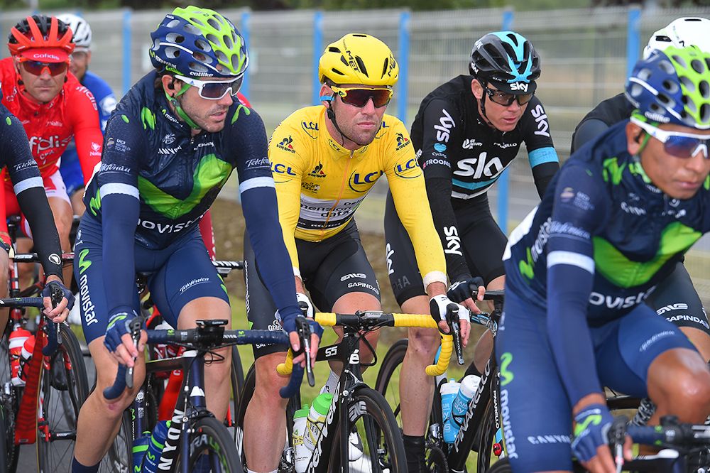 Mark Cavendish in yellow during stage 2