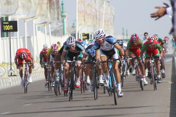 Lange sails to victory