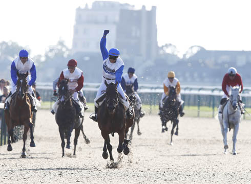 Eugenie Angot wins race in Chantilly