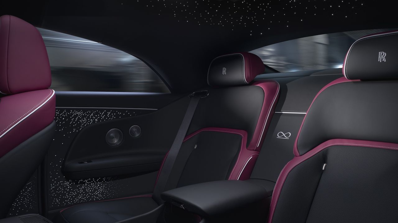 Rolls-Royce Spectre Black Badge