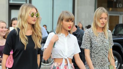 Gigi Hadid, Taylor Swift & Martha Hunt