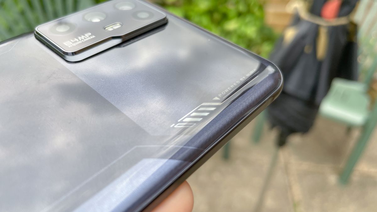 Red Magic 6 R Red Magic 6R review: Flagship killer disguised as a gaming phone ...
