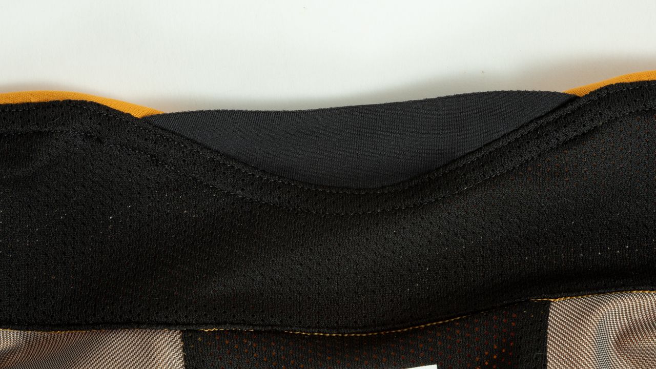 Sportful Fiandre Light NoRain Short Sleeve Jacket inside of collar