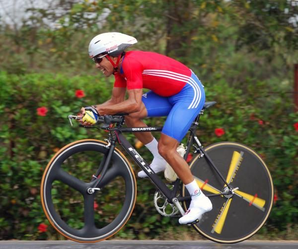 Arnold Alcolea (Cuba) came second just 14 seconds behind Roth