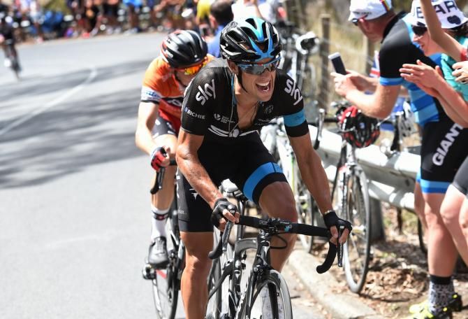 Rohan Dennis (BMC) about to be distanced by Richie Porte (Team Sky)