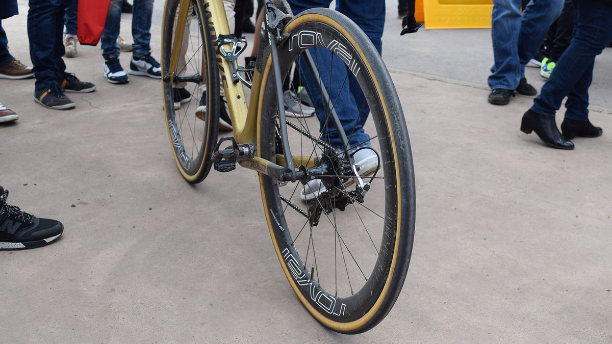 Sagan raced on carbon Roval CLX 50 wheels