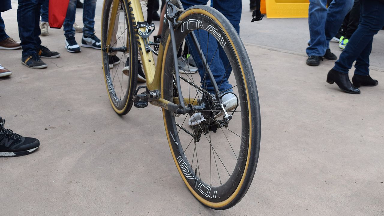 Sagan raced on carbon Roval CLX 50 wheels