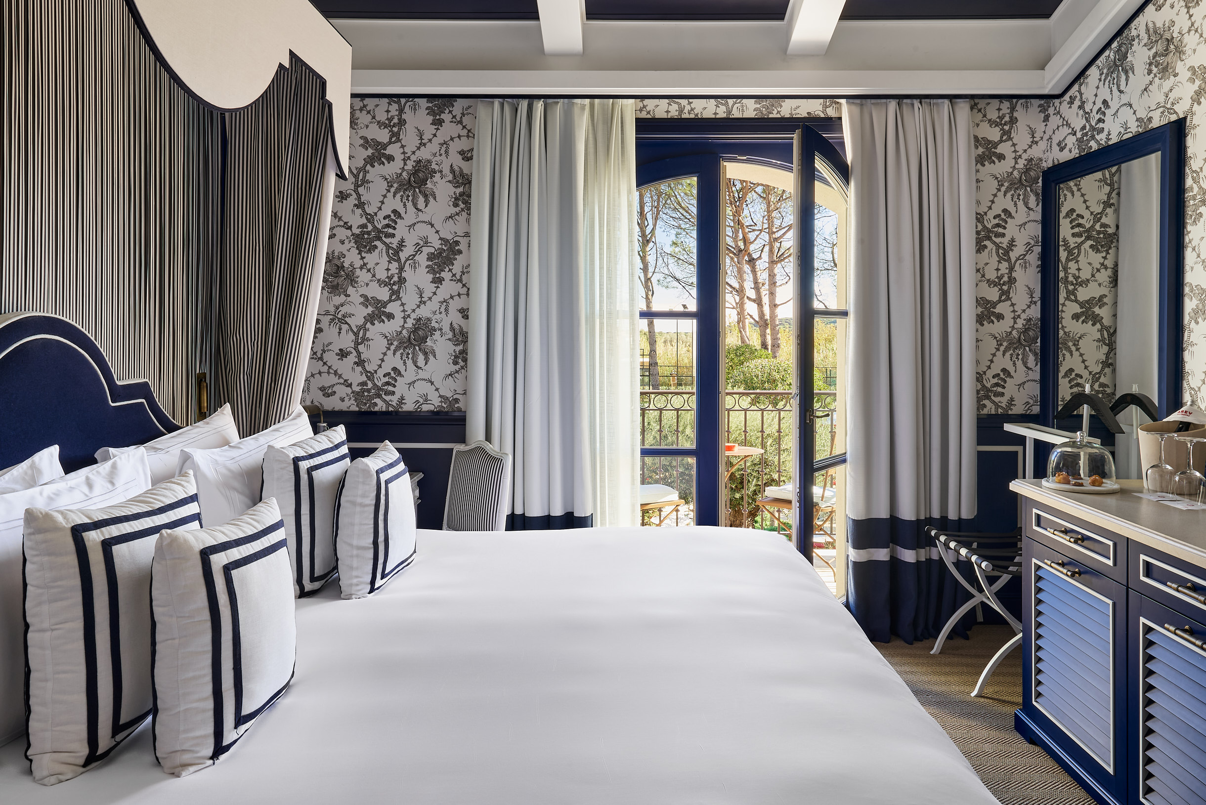 AREV St. Tropez