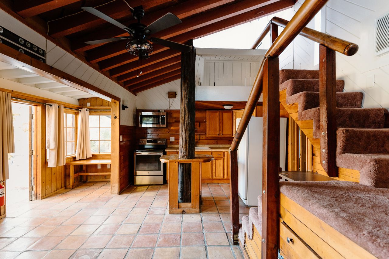 Before image bobby berk casa tierra