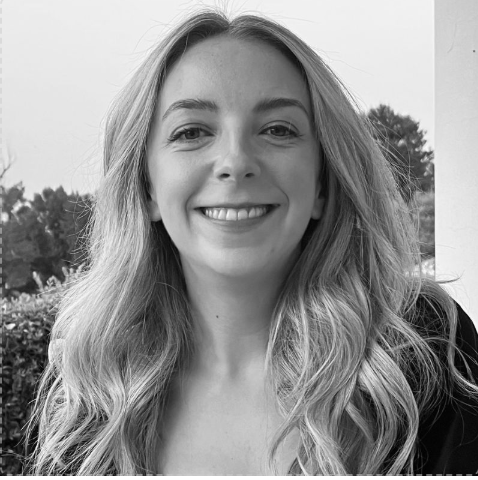 a headshot of caroline parr