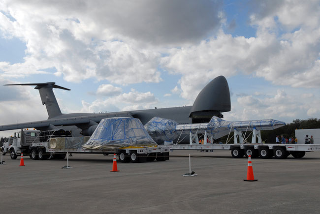 Mock Orion Spaceship Arrives at NASA Spaceport