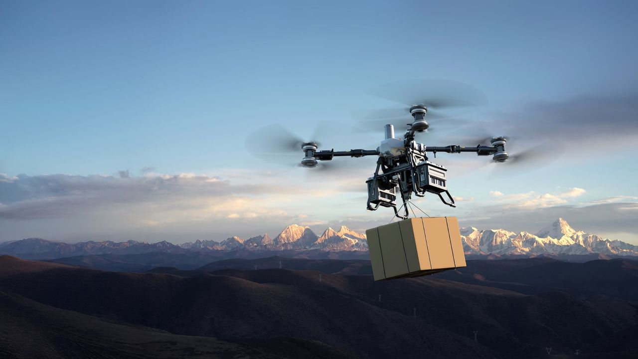 Drony DJI FlyCart 100 wywiozły ponad 10 000 kg śmieci z Mount Everestu