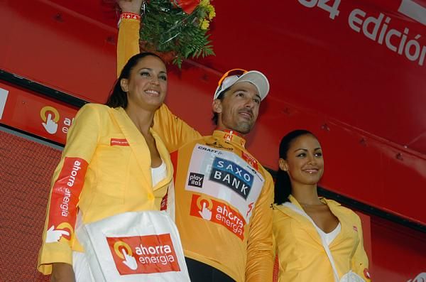Cancellara's effort put him back in the golden jersey.