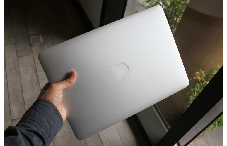 MacBook Air 2013 Review - 13 Inch - New MacBook Air Benchmarks | Laptop Mag