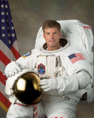Astronaut Biography: Steven Swanson