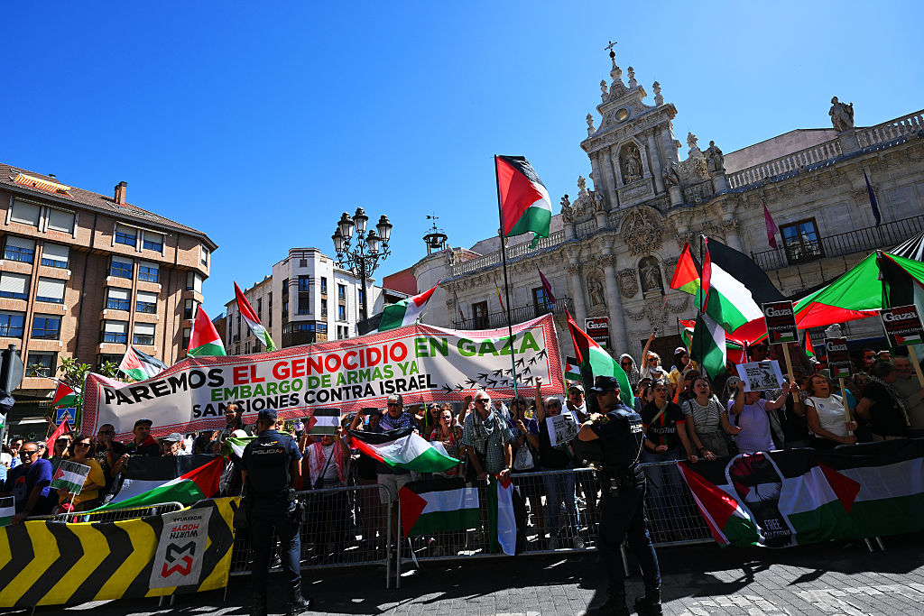 VALLADOLID, SPAIN - SEPTEMBER 11: Pro-Palestinian protesters during the La Vuelta - 80th Tour of Spain 2025, Stage 18 a 12.2km individual time trial stage from Valladolid to Valladolid / Stage shortened for safety reasons / #UCIWT / on September 11, 2025 in Valladolid, Spain. (Photo by Tim de Waele/Getty Images)
