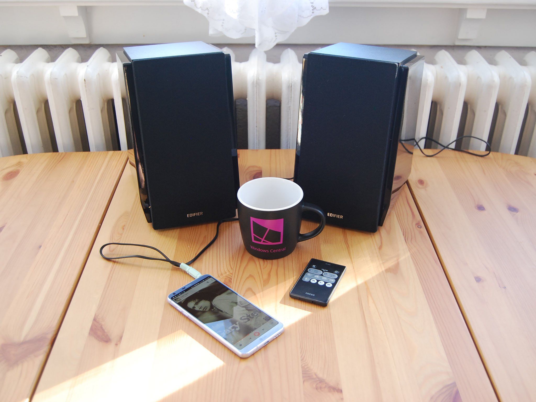Edifier R1850DB speakers review: Bookshelf size, huge sound