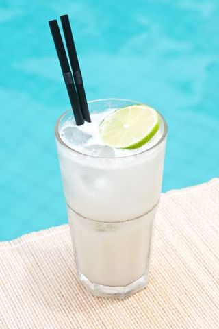 Drink, Liquid, Fluid, Ingredient, Glass, Tableware, Citrus, Cocktail, Classic cocktail, Lemon-lime,