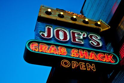 Joe's Crab Shack ends its no-tipping experiment