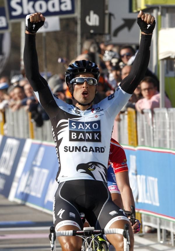 Juan Jose Haedo (Saxo Bank Sungard) took a big win over Tyler Farrar (Garmin-Cervelo) in Tirreno-Adriatico.