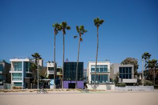 view from the beach towards the Venice Beach home of designer Lenny Steinberg