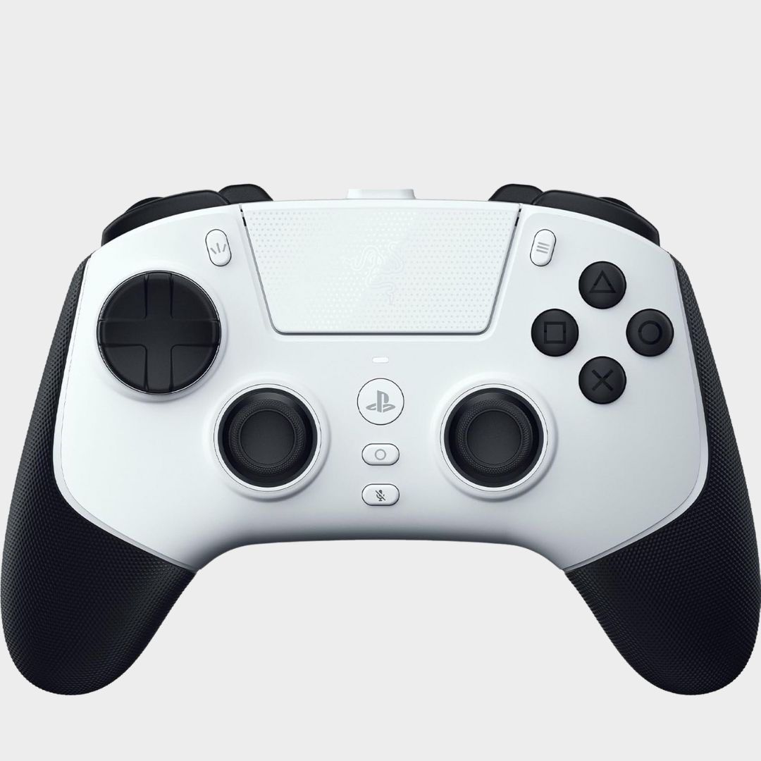 The white and black Razer Raiju V3 Pro on a plain background