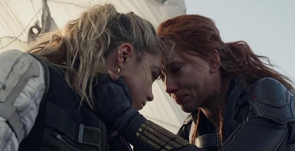 Florence Pugh and Scarlett Johansson in Black Widow