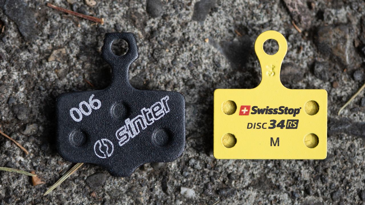 Disc brake pads from Sinter and SwissStop