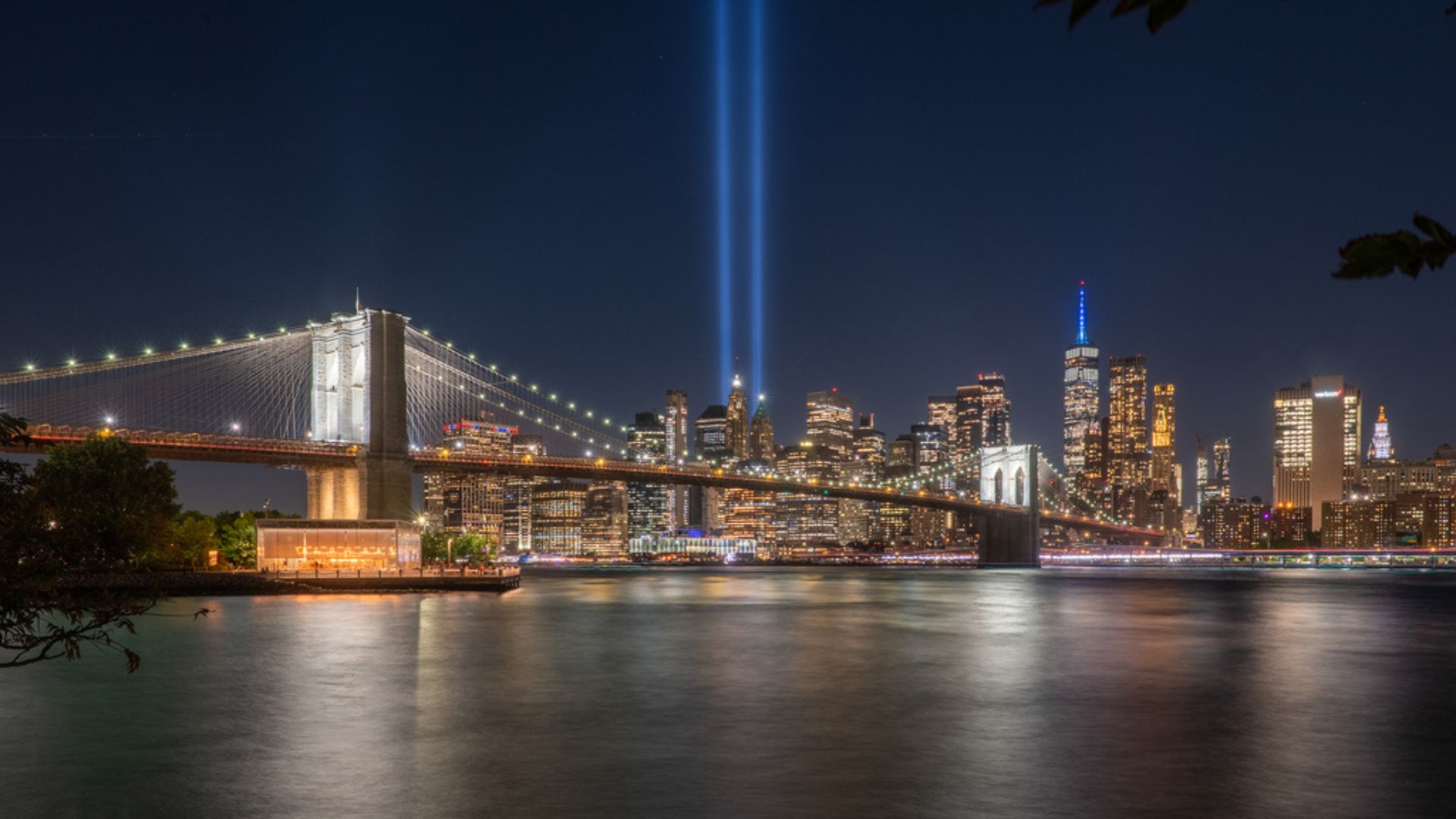 Image of Manhattan Bridge and the lights at Ground Zero