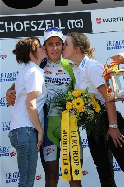 That's eight ladies who have kissed Sagan so far this week