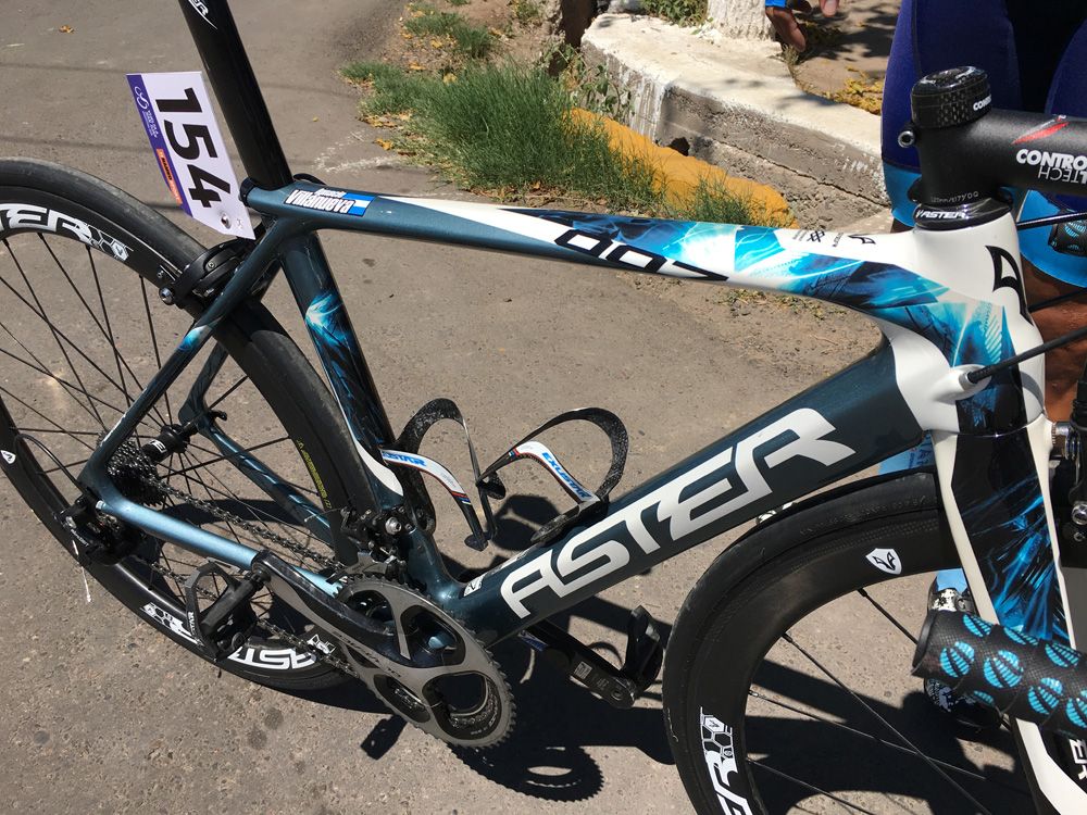 The Bolivian Start Cycling Team use the Taiwan brand Aster