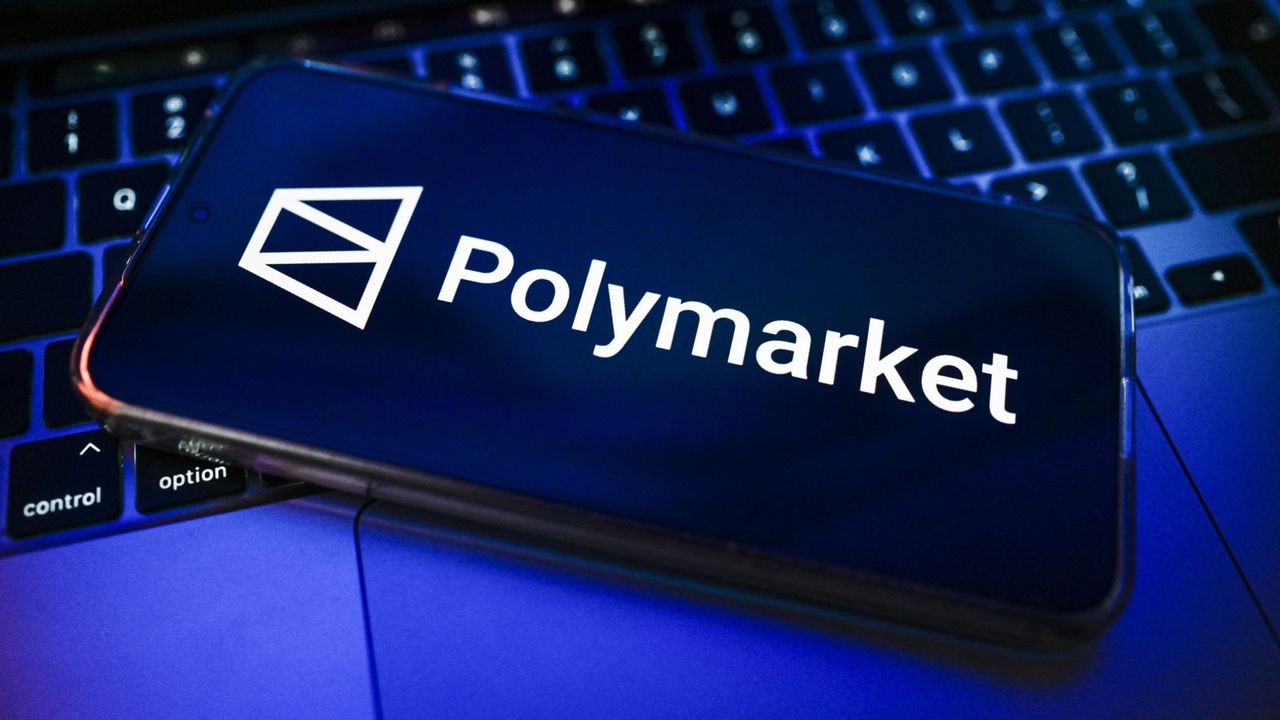 Polymarket blocks VPNs and tightens identity verification as over 30 countries ban the betting platform