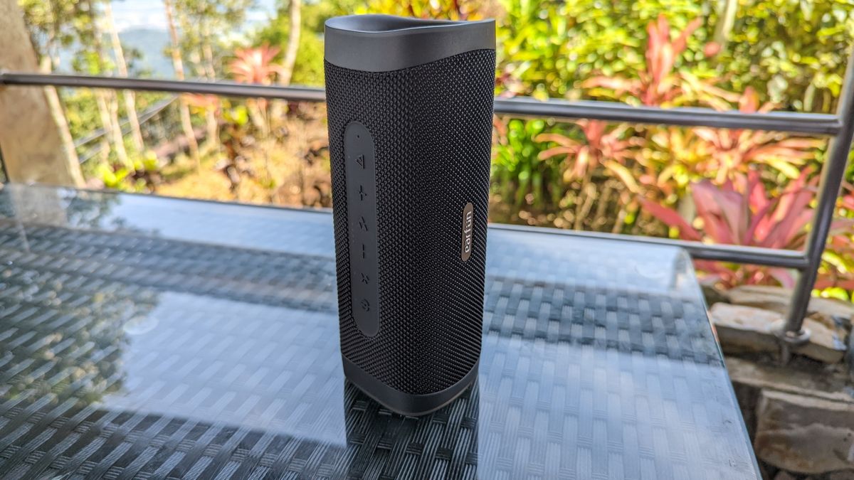 EarFun UBOOM L Bluetooth speaker