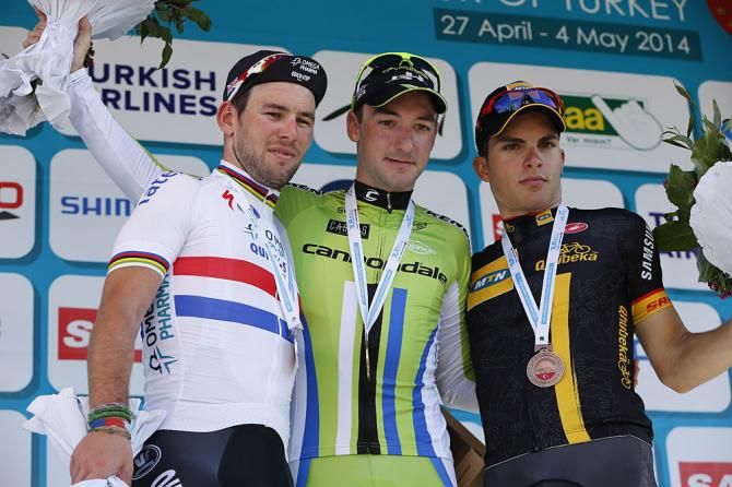 Elia Viviani (Cannondale) atop the podium