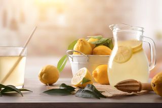 how to juice lemons