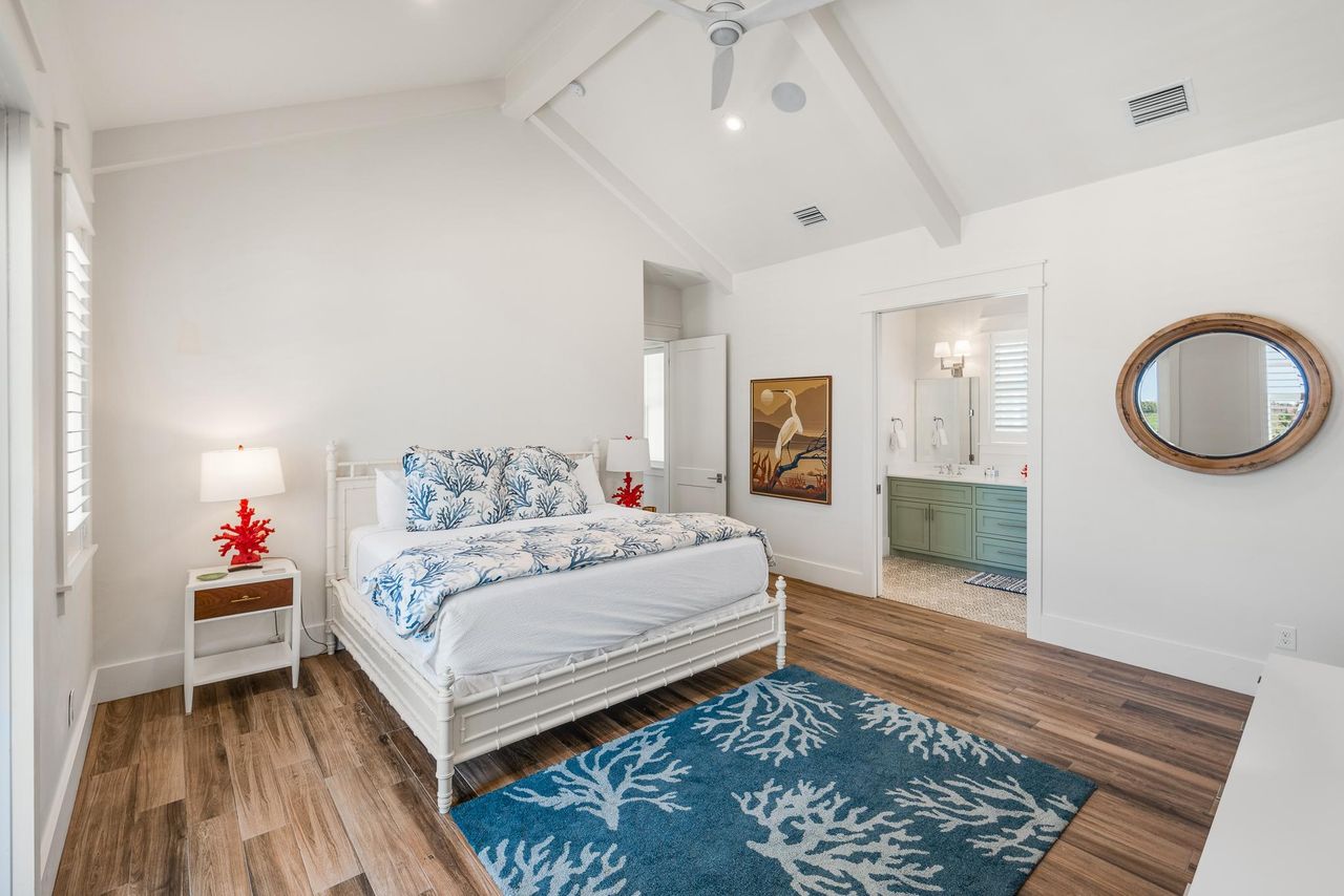 Listing images from a home in Port Aransas, Texas.