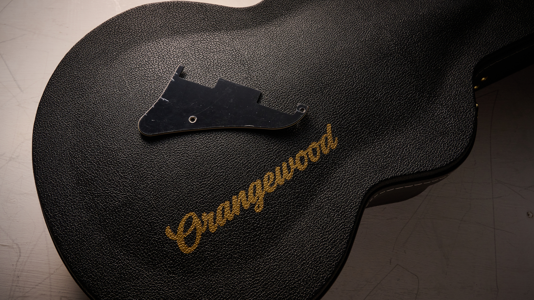 Orangewood Clementine semi-hollow guitar