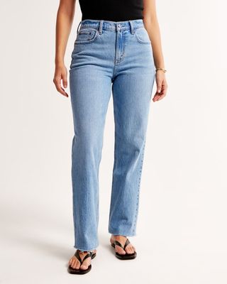 Abercrombie & Fitch, Curve Love Mid Rise 90s Straight Jean
