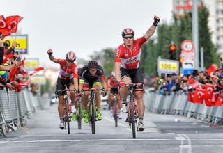 Andre Greipel wins stage 3 in Turkey