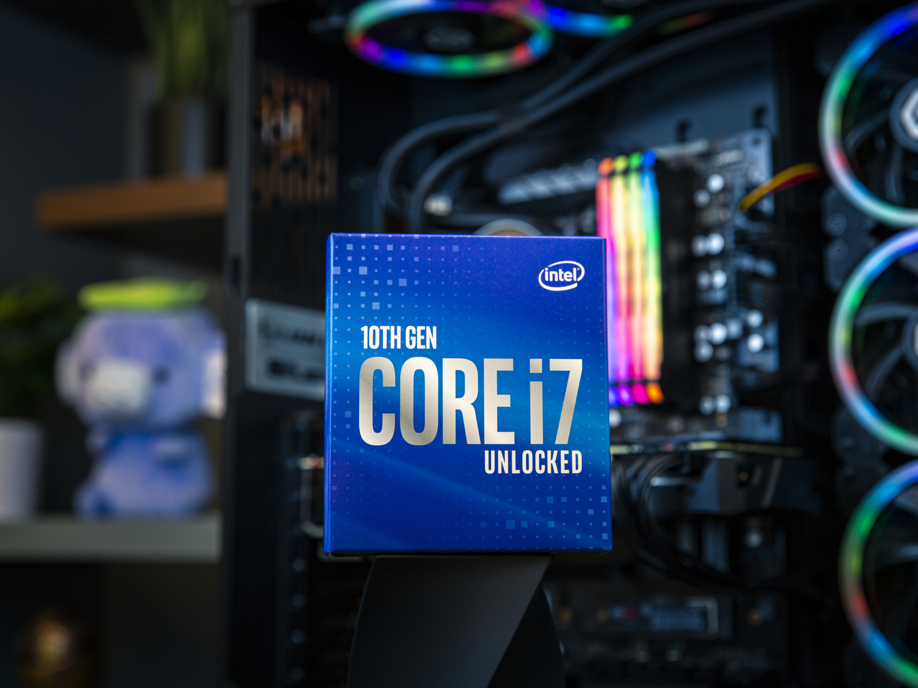 インテル　Core i7-10700K（3.8GHz 8コア 16スレッド）