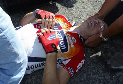 Tom Steels (Davitamon-Lotto) is immediately sent to hospital following his crash, where the prognosis thankfully revealed he is in a stable condition.
