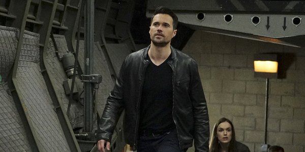 What S Really Going On With Ward On Agents Of S H I E L D According To The Actor Cinemablend