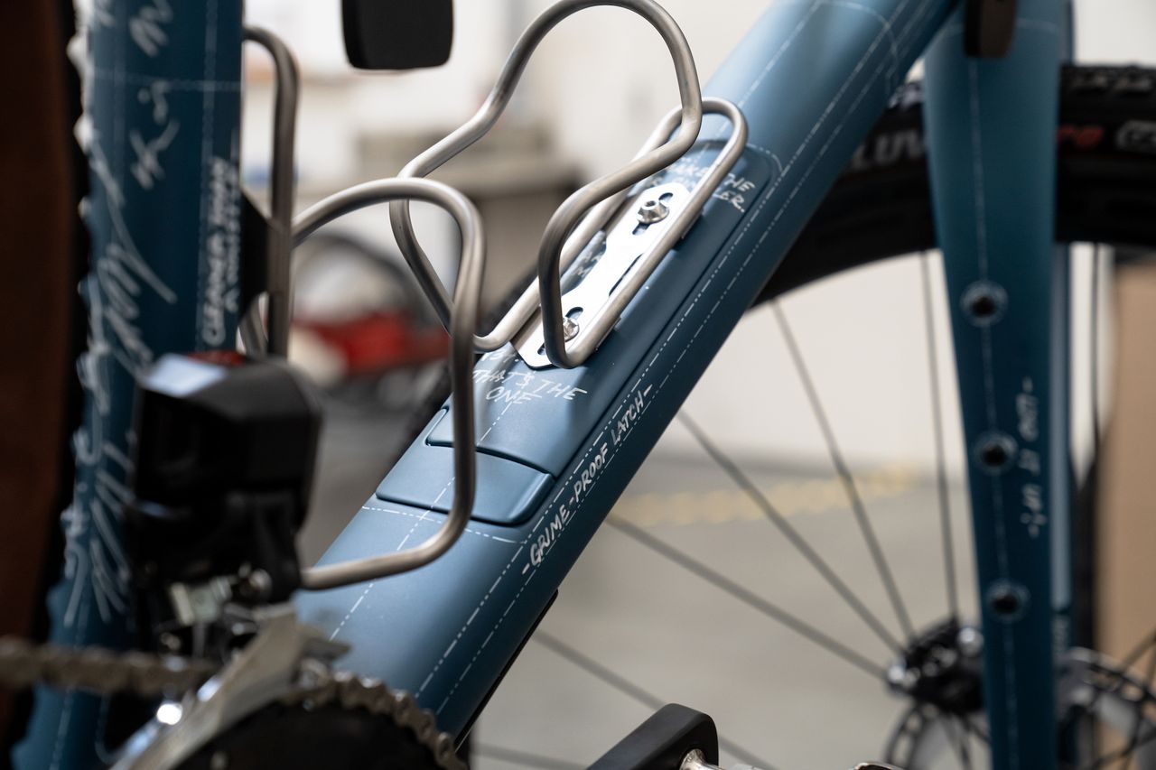 Alexey Vermeulen's custom Enve MOG