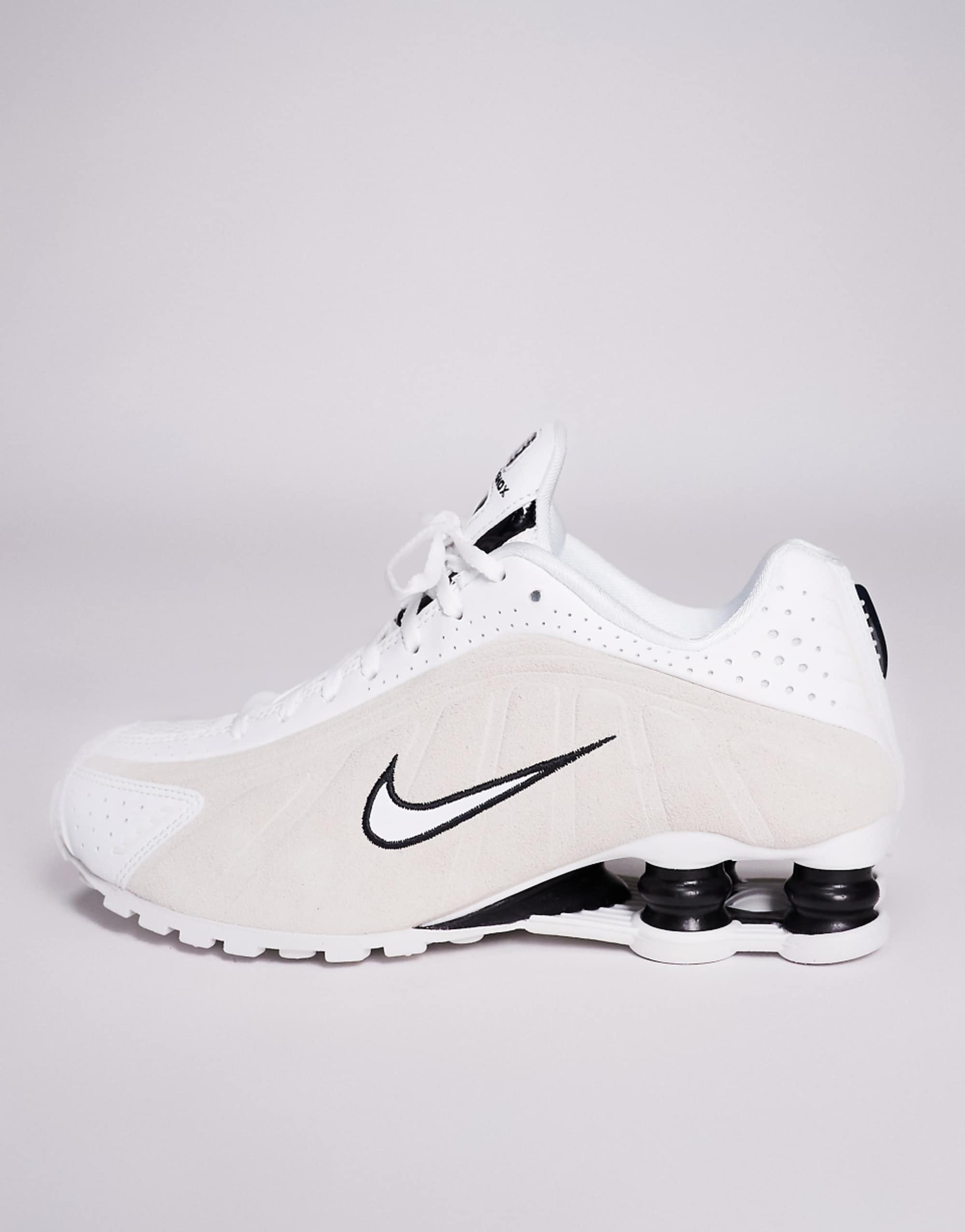 Nike Shox R4 Unisex Trainers in White and Beige