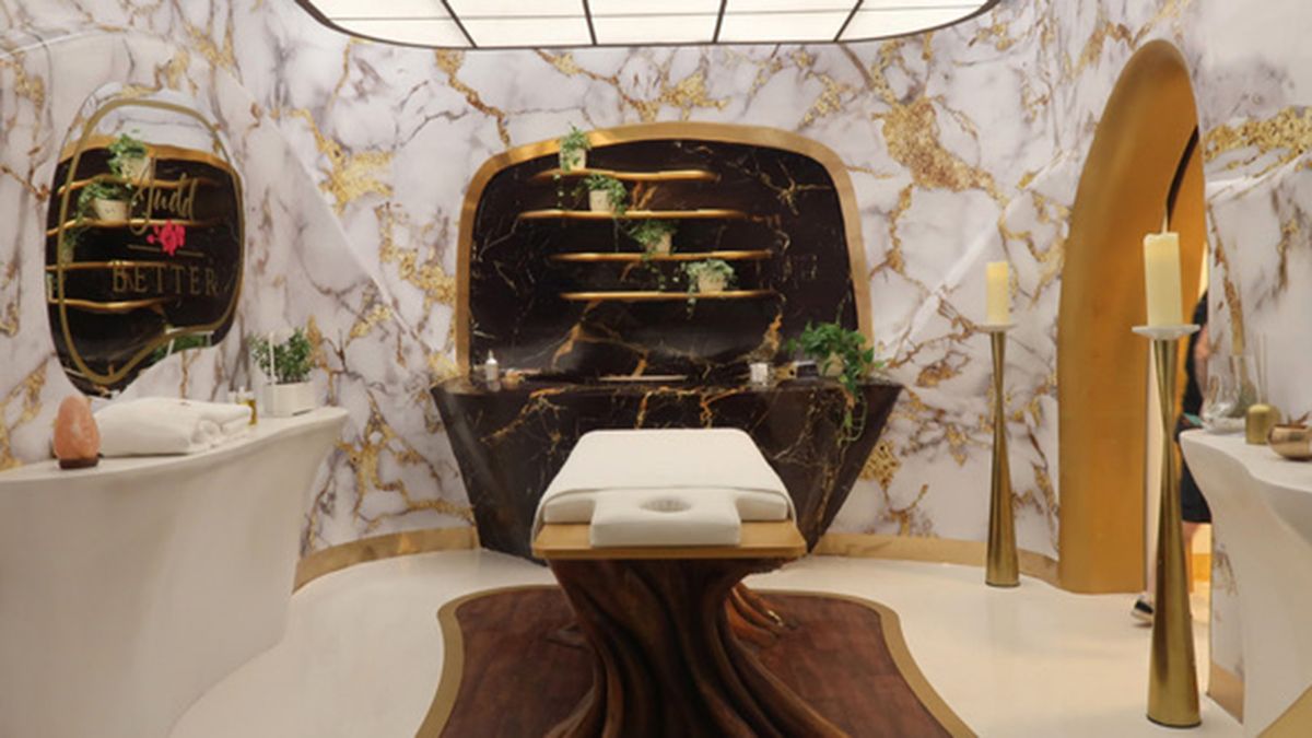 Yes, there's a spa on Avenue 5.