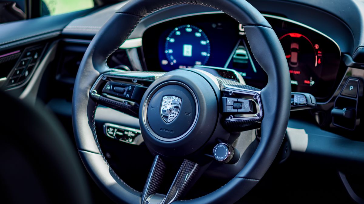 2026 Porsche Macan review.