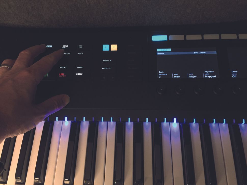 How to use the Komplete Kontrol S MIDI keyboard's Scale mode MusicRadar