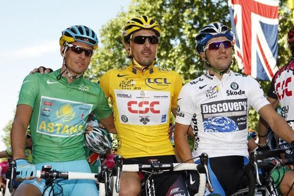 The jersey holders of stage one Andreas Kl&ouml;den, Fabian Cancellara and Vladimir Gusev
