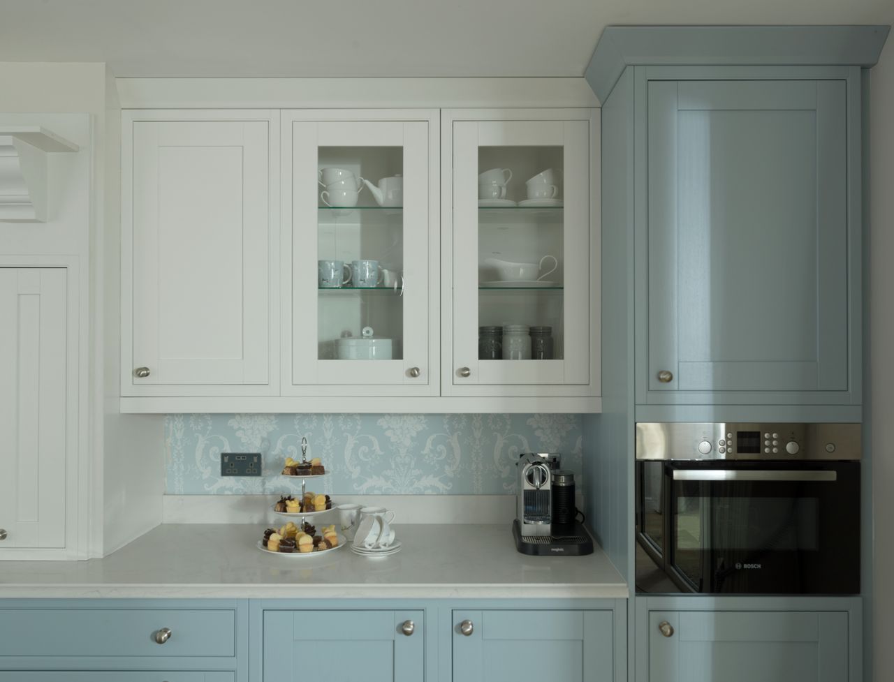 How To Clean Kitchen Cabinets An Expert Guide Homes Gardens   IRdszm7Vu4HJMATg6555dn 1280 80 